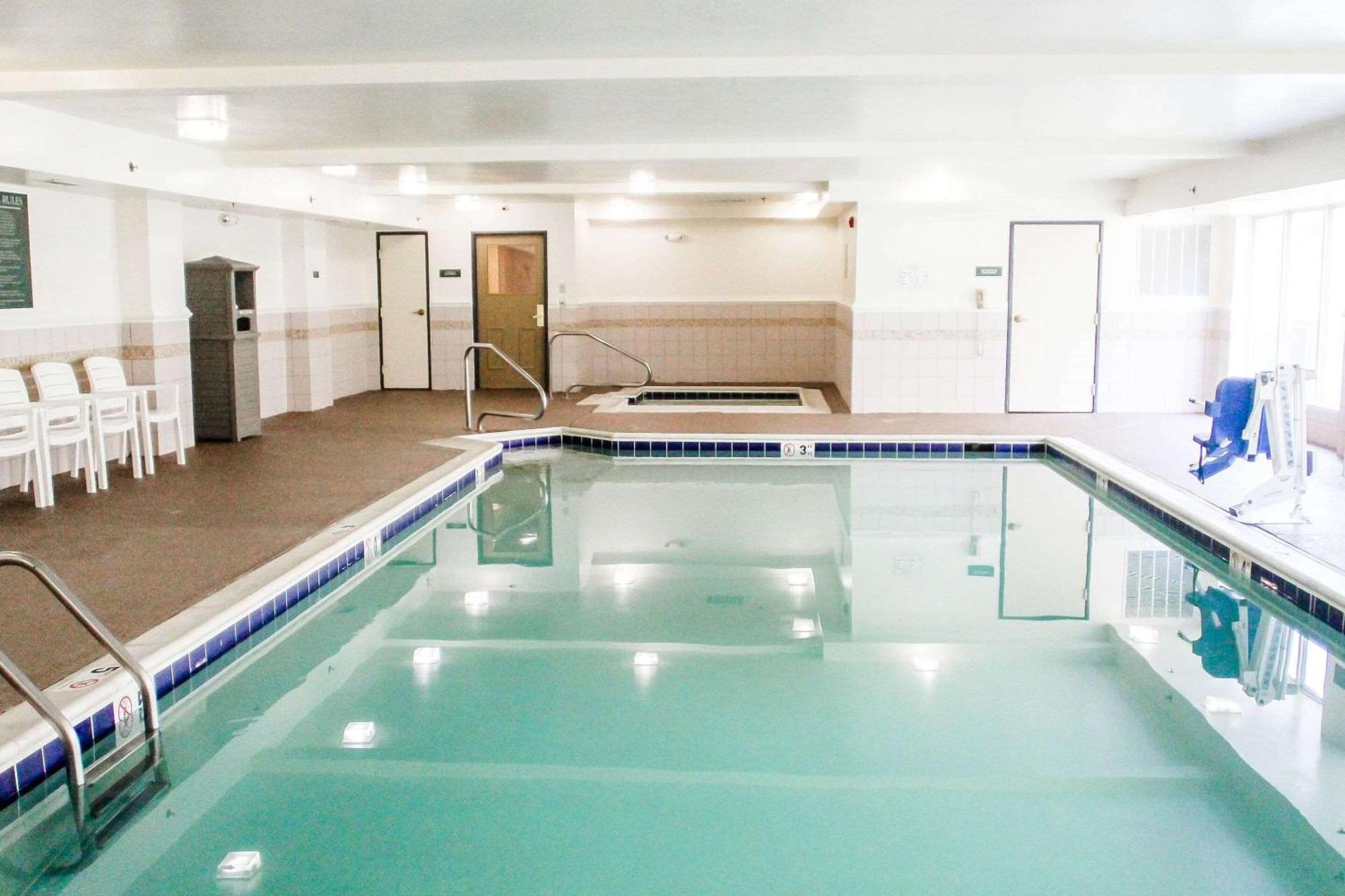 Country Inn & Suites By Radisson, Chester, Va Luaran gambar