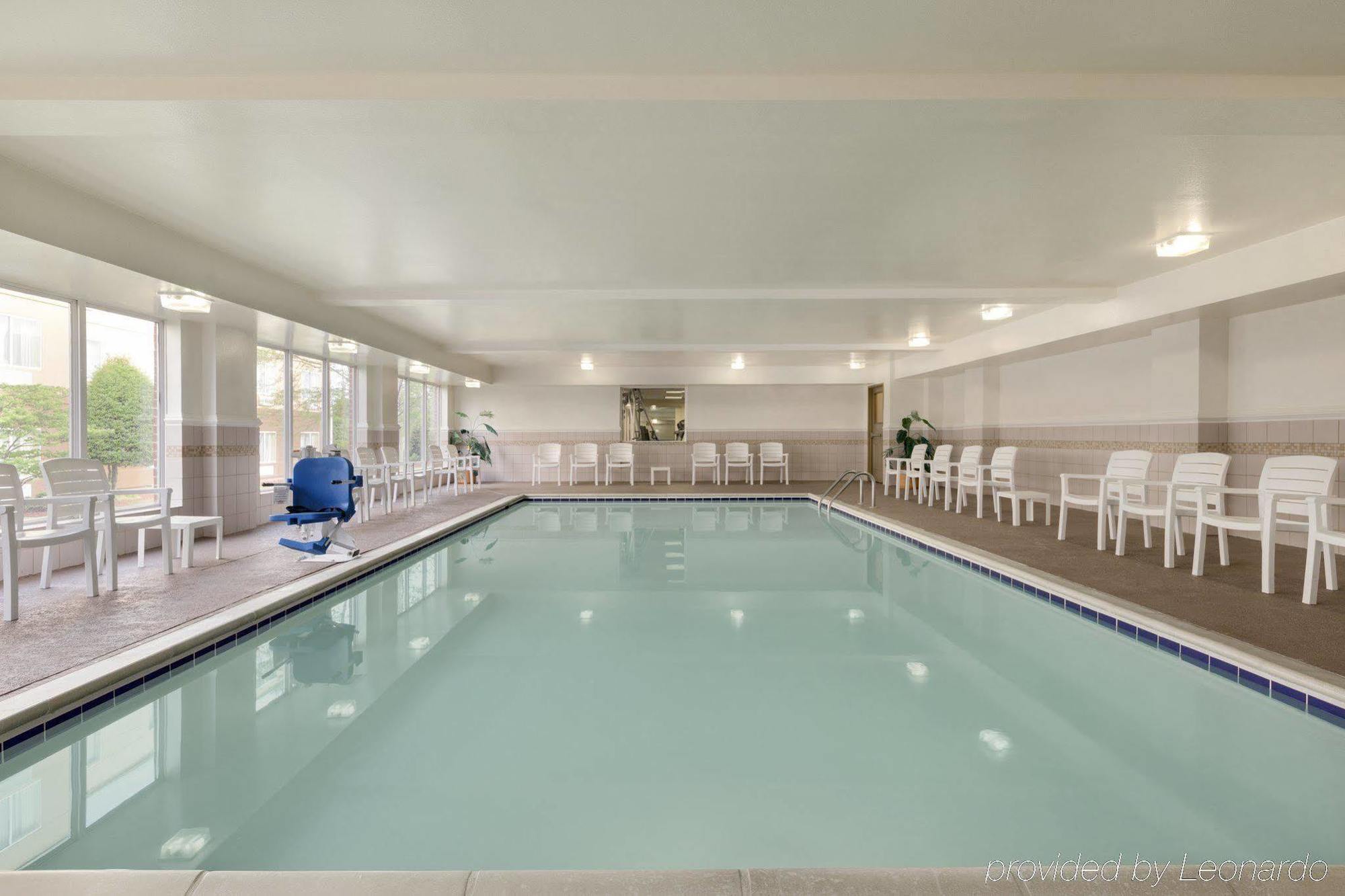 Country Inn & Suites By Radisson, Chester, Va Luaran gambar